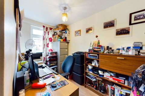 24 Blyth Road, London, SE28 8LG