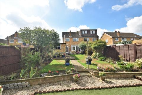 27 Juniper Drive, Chelmsford, CM2 9HL