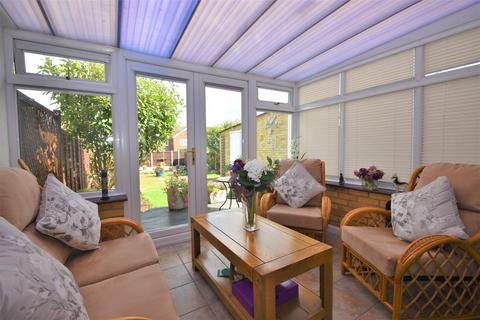 27 Juniper Drive, Chelmsford, CM2 9HL