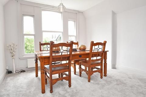 2 bedroom apartment to rent, Lancaster Road, Harrogate, HG2 0EZ