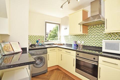 2 bedroom apartment to rent, Lancaster Road, Harrogate, HG2 0EZ