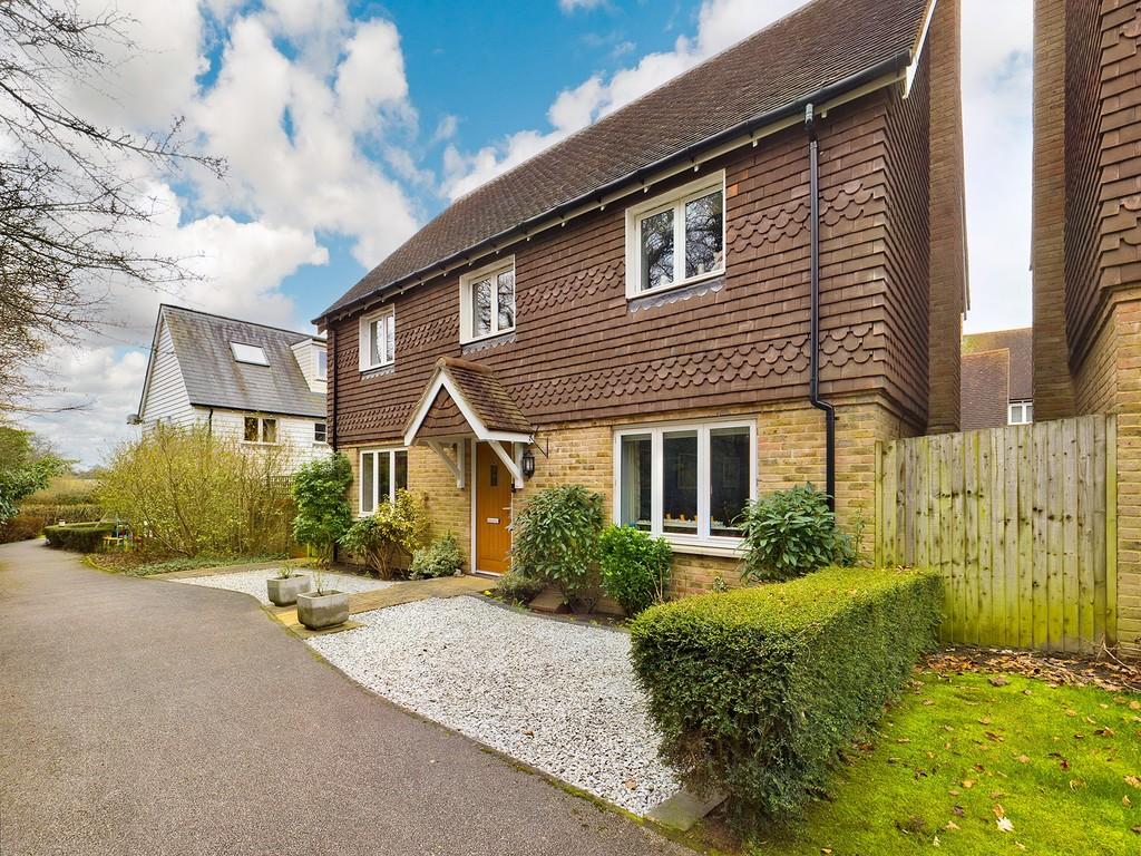 Trinity Fields, Lower Beeding, Horsham 4 bed detached house £569,950