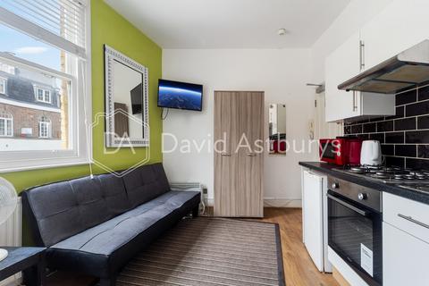 Studio to rent, Churchway, Euston, London