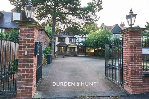9 bedroom detached house for sale - The Drive, South Woodford, E18