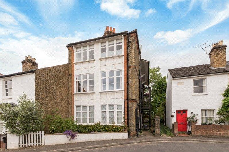 Audley Road, Richmond, Surrey 1 bed flat £1,850 pcm (£427 pw)
