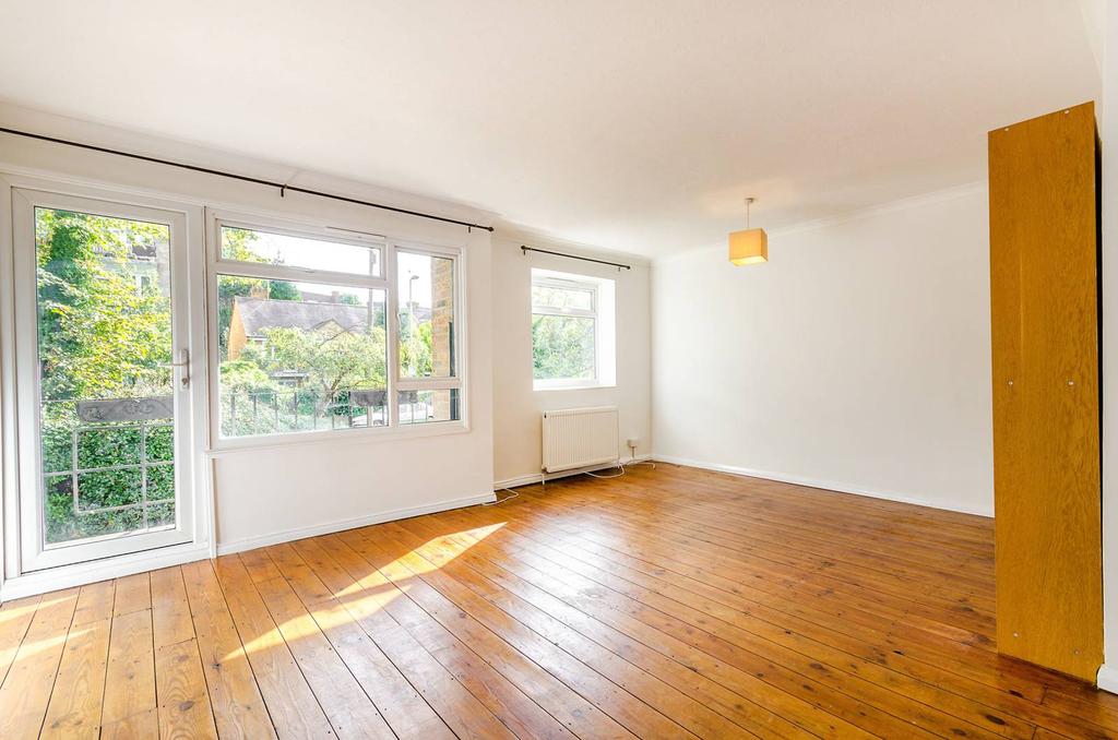 Queens Road, North Kingston, Kingston upon Thames, KT2 2 bed flat - £ ...