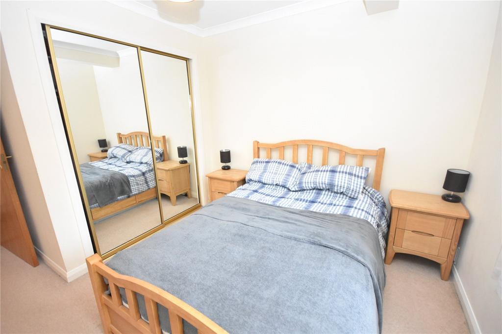 Viewfield Mews, West End, Aberdeen, AB15 3 bed flat £755 pcm (£174 pw)