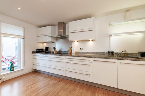 2 bedroom flat to rent, Dempsey Court, West End, Aberdeen, AB15