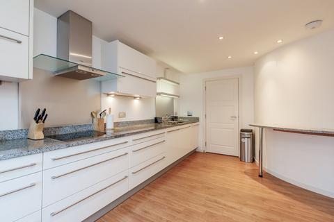 2 bedroom flat to rent, Dempsey Court, West End, Aberdeen, AB15