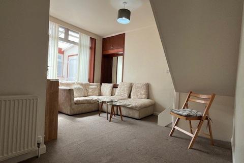 4 bedroom semi-detached house to rent, Sunnyside Terrace, Sunnybank, Aberdeen, AB24