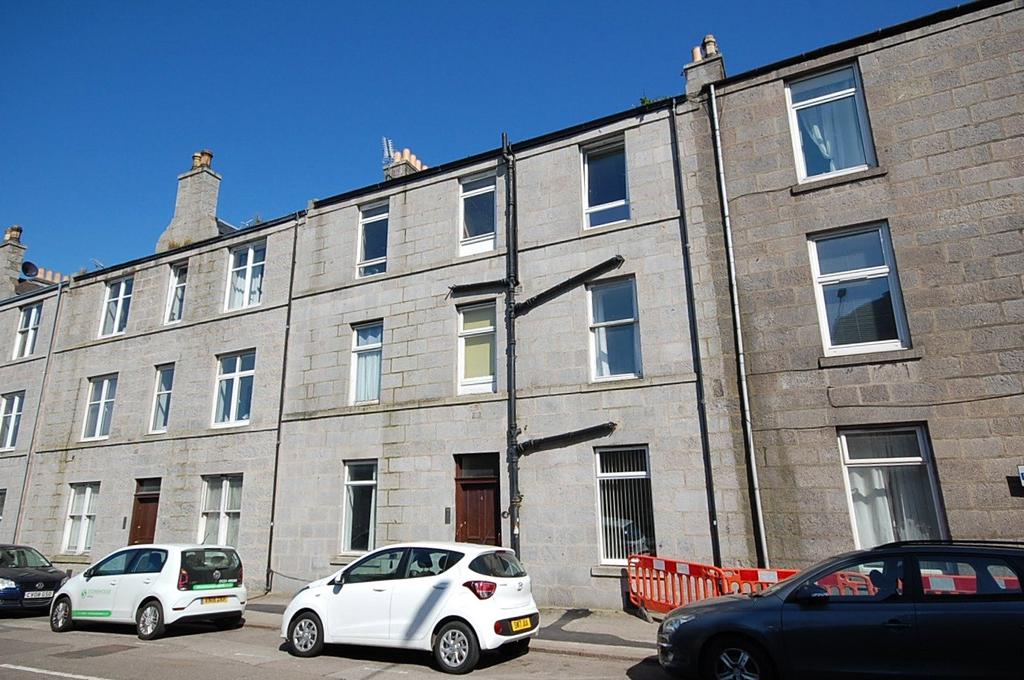 Holland Street, City Centre, Aberdeen, AB25 1 bed flat £425 pcm (£98 pw)
