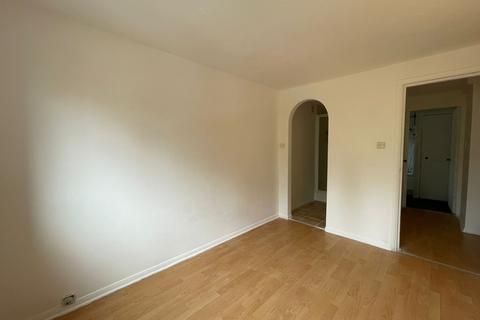 2 bedroom flat for sale, Pavilion Way, Edgware, HA8