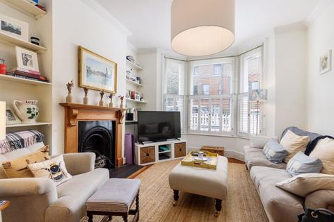 10 Gayford Road, London, W12 9BN