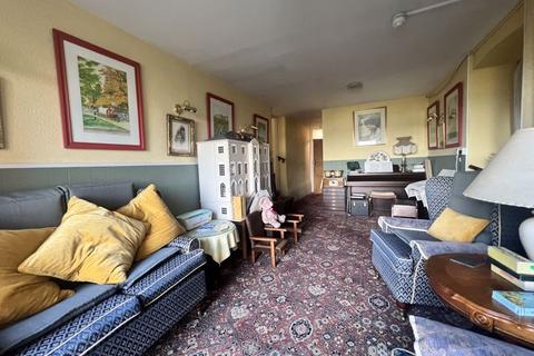 16 bedroom semi-detached house for sale, Caernarfon, Gwynedd