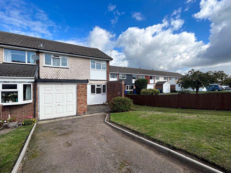 Anson Close, Great Wyrley, WS6 6JJ 3 bed semidetached house £220,000