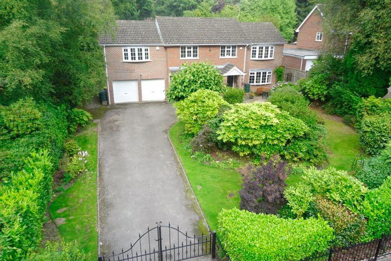 Pheasant Walk, Market Drayton 5 bed detached house for sale £600,000