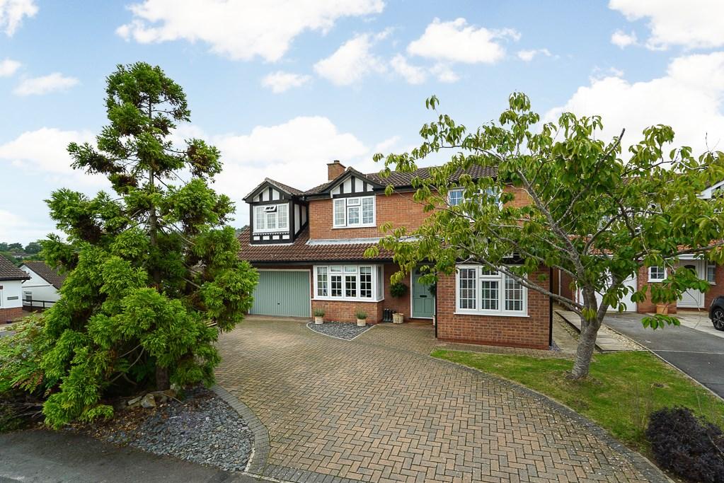 Vian End, Worle, WestonSuperMare, BS22 4 bed detached house £550,000