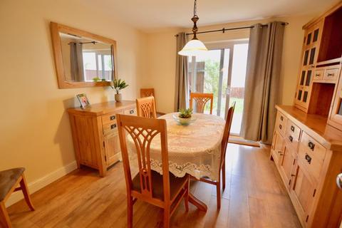 16 Deer Park Road, Langtoft, Peterborough, PE6 9RB