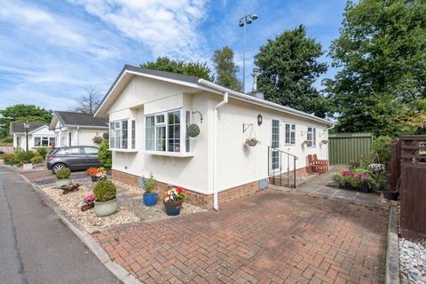 2 bedroom detached house for sale - Eastbourne Road, Uckfield