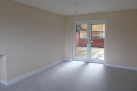 3 bedroom semi-detached house to rent, Fivefield Road, Coventry