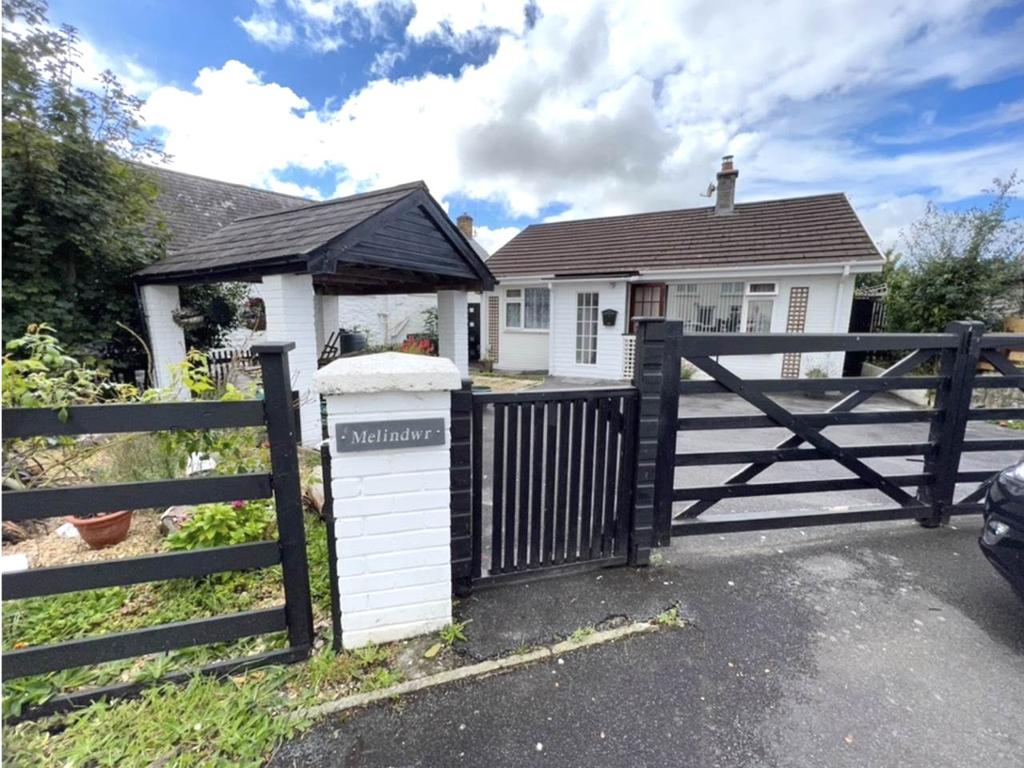 Melindwr, Penrhyncoch, Aberystwyth 2 bed bungalow for sale £235,000