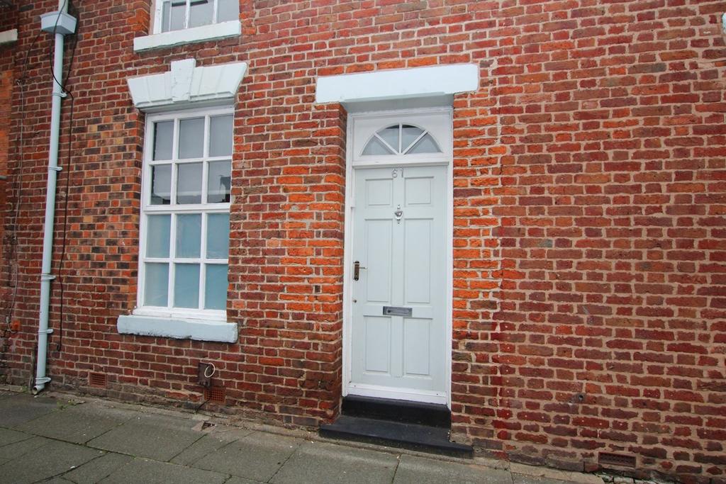 Bewsey Street, Warrington, WA2 3 bed townhouse £900 pcm (£208 pw)