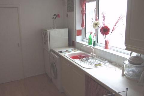 1 bedroom ground floor flat to rent, Upper Wickham Lane, Welling, DA16