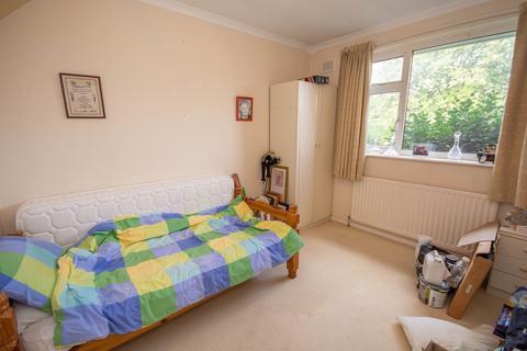 2 bedroom semi-detached bungalow for sale - Mckinnell Crescent, Hillmorton, Rugby, CV21