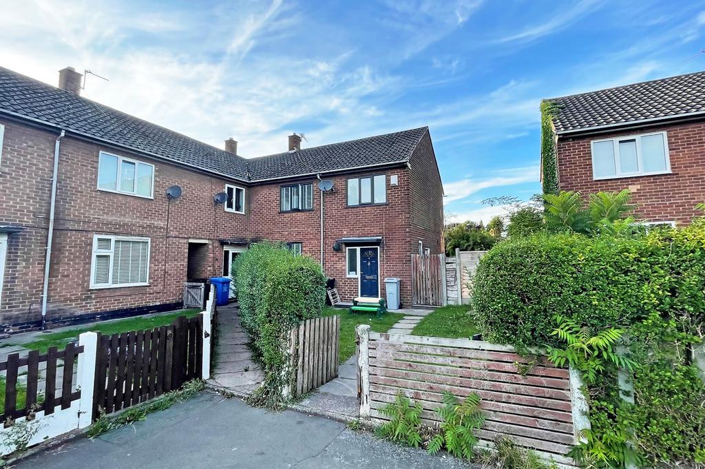 Erskine Road, Partington, Manchester... 3 bed end of terrace house £170,000