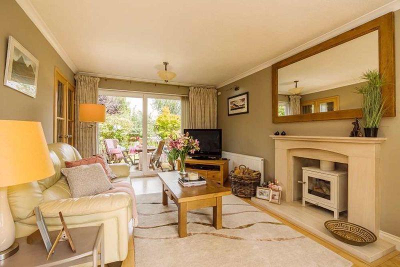 NEW YATT ROAD, Witney OX28 1NX 4 bed detached house for sale £795,000