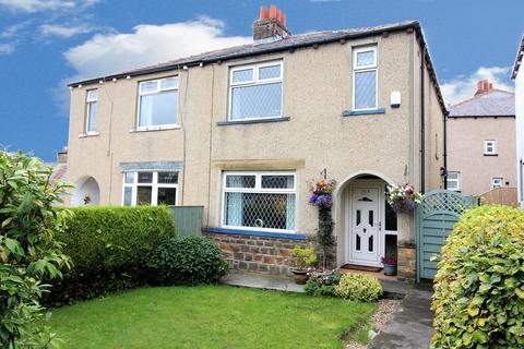 3 bedroom semi-detached house for sale - Oakworth Road, Keighley, BD21