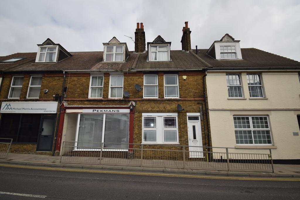 High Street, Rainham, Gillingham, ME8 1 bed apartment £775 pcm (£179 pw)