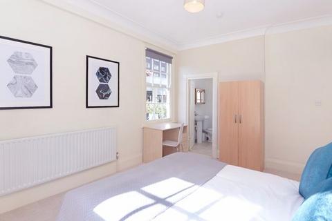 5 bedroom apartment to rent - Strathmore Court, London NW8