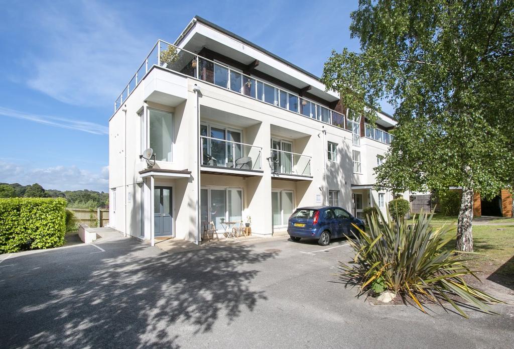 Snowdon road, Westbourne 1 bed flat £1,100 pcm (£254 pw)