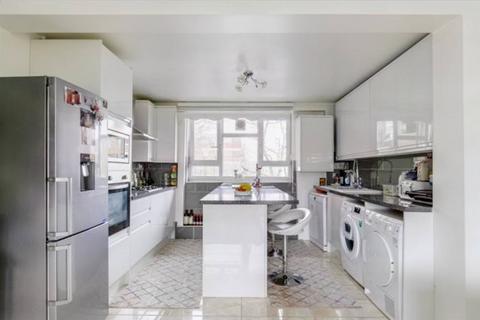 2 bedroom flat for sale, Lordship Road, London N16