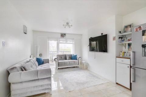 2 bedroom flat for sale, Lordship Road, London N16