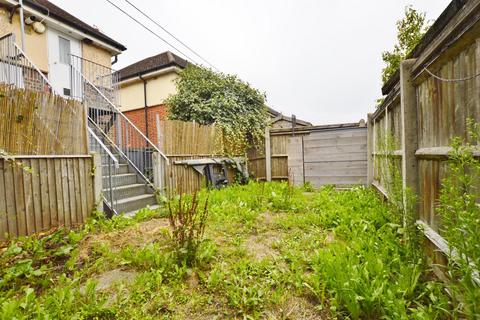 19 Macgregor Road, London, E16 3LL