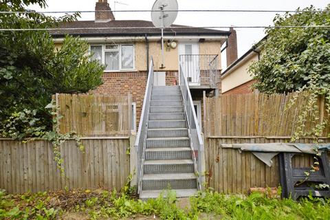 19 Macgregor Road, London, E16 3LL