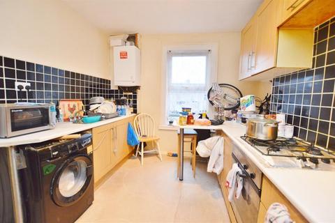2 bedroom flat for sale, First Avenue, Manor Park, London, E12 6AN