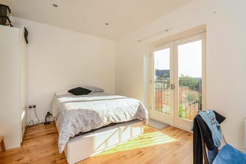 52 Daniel Hill, Sheffield, S6 3JF