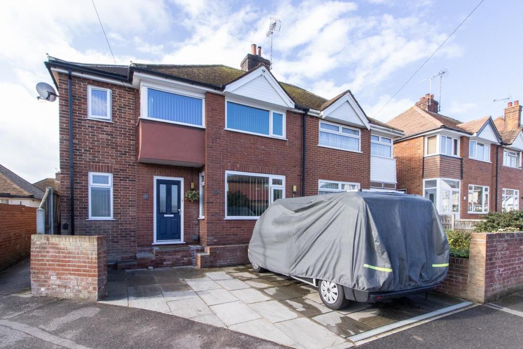 St. Mildreds Avenue, Broadstairs 3 bed semidetached house £499,995