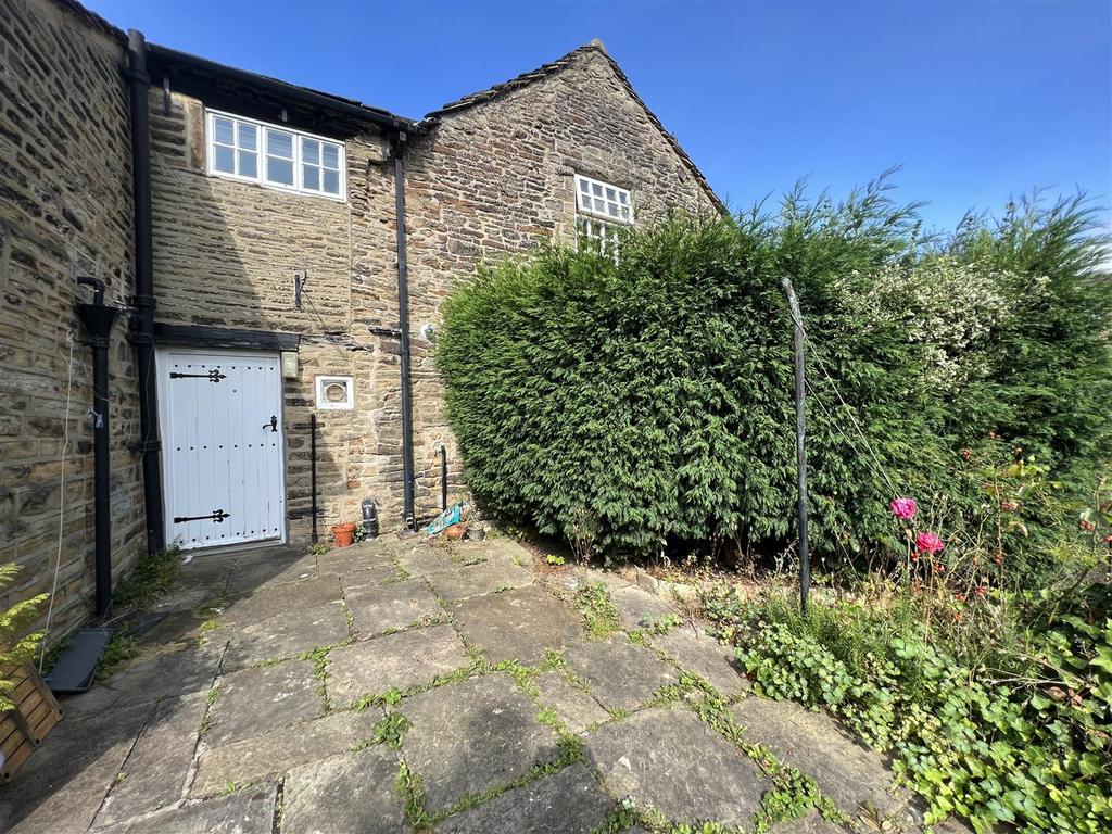 Church View, Old Cross 3 bed semidetached house £800 pcm (£185 pw)