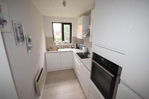 2 bedroom retirement property for sale - Langley Road, Chippenham