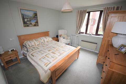 2 bedroom retirement property for sale - Langley Road, Chippenham