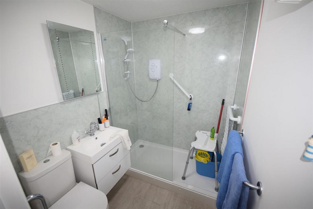 Re Fitted Bathroom