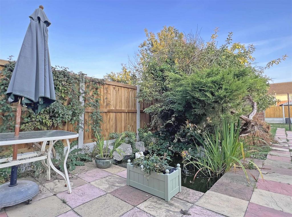 Garden b.jpg