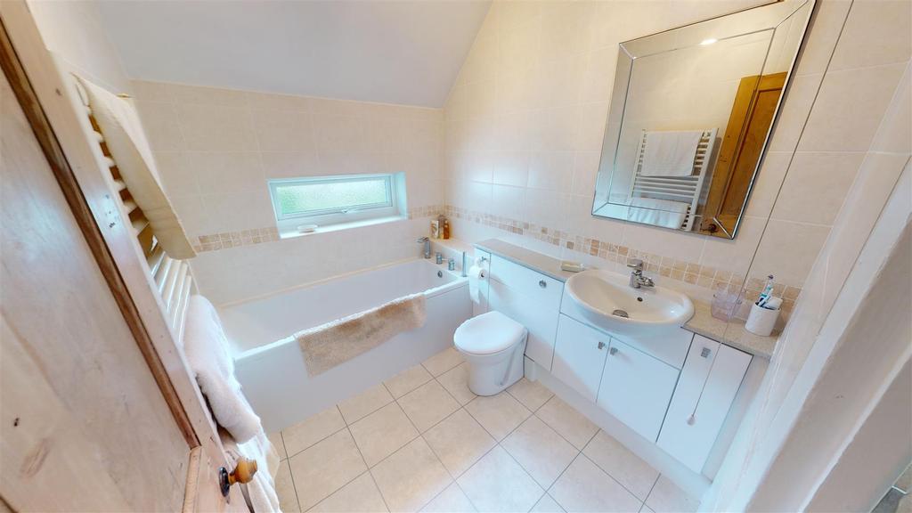 Grange Drive Bathroom