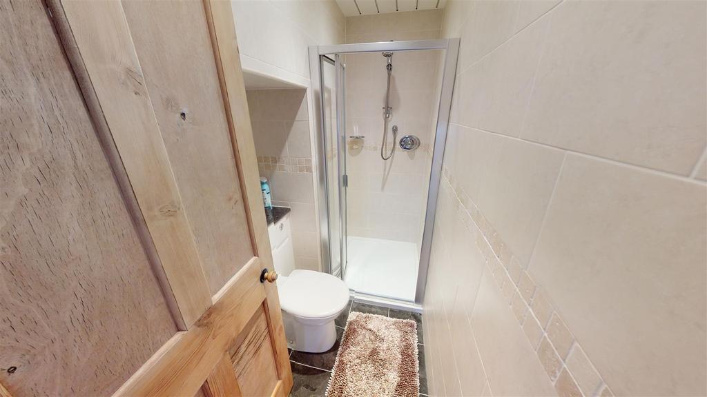 Grange Drive Upstairs Toilet