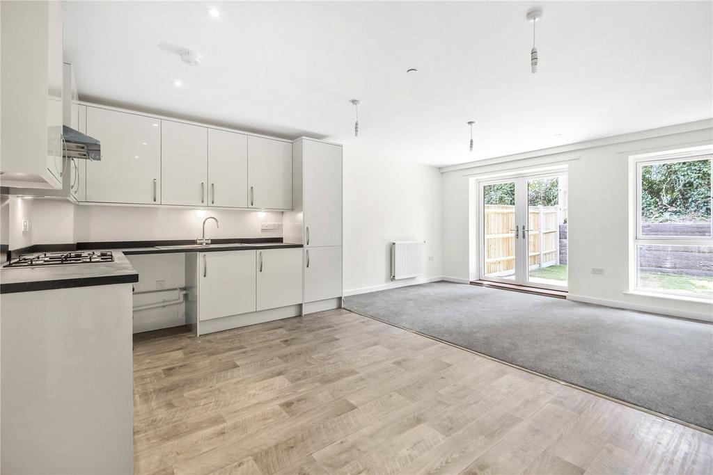 Huxley Court, Huxley Drive, Alresford, Hampshire, SO24 2 bed apartment