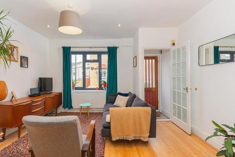 10 Agate Street, Bristol, BS3 3AG